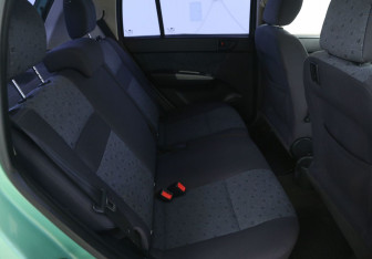 Подержанный автомобиль Hyundai Getz 2005 года (11 фото)