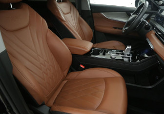 Подержанный автомобиль Chery Tiggo 8 Pro Max 2023 года (10 фото)