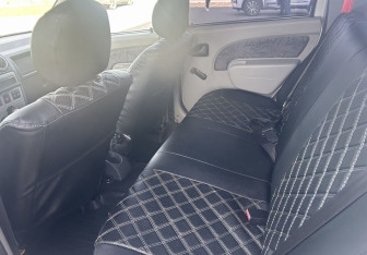 Подержанный автомобиль Renault Logan Sedan 2007 года (12 фото)