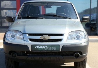 Подержанный автомобиль Chevrolet Niva 2014 года (2 фото)