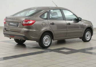 Подержанный автомобиль LADA (ВАЗ) Granta Liftback 2020 года (4 фото)
