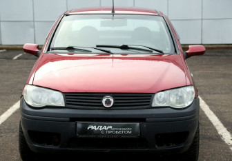 Подержанный автомобиль Fiat Albea 2008 года (2 фото)