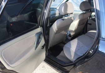 Подержанный автомобиль LADA (ВАЗ) Kalina Wagon 2010 года (11 фото)