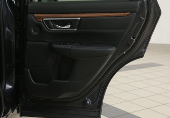 Подержанный автомобиль Honda CR-V 2018 года (18 фото)
