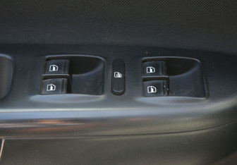 Подержанный автомобиль Skoda Octavia Liftback 2008 года (18 фото)