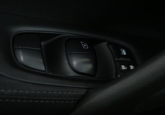 Подержанный автомобиль Nissan Qashqai 2017 года (17 фото)