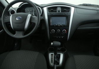 Подержанный автомобиль Datsun on-DO 2017 года (12 фото)