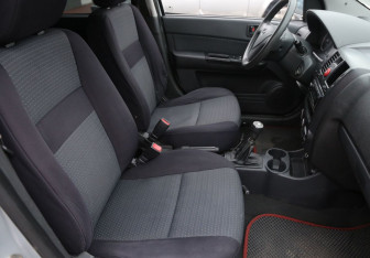 Подержанный автомобиль Hyundai Getz 2010 года (10 фото)