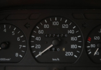 Подержанный автомобиль ГАЗ 3110 «Волга» Sedan 2001 года (16 фото)