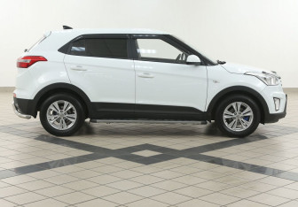Подержанный автомобиль Hyundai Creta 2016 года (5 фото)