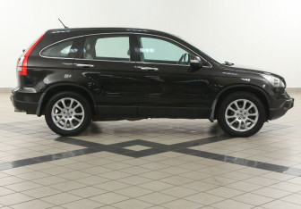 Подержанный автомобиль Honda CR-V 2009 года (5 фото)