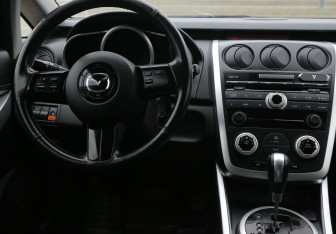 Подержанный автомобиль Mazda CX-7 2008 года (14 фото)