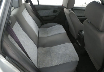 Подержанный автомобиль Daewoo Nexia Sedan 2010 года (11 фото)