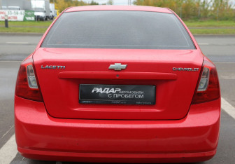 Подержанный автомобиль Chevrolet Lacetti Sedan 2007 года (5 фото)