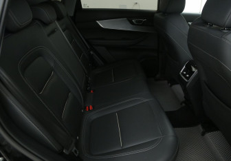 Подержанный автомобиль Chery Tiggo 7 Pro Max 2023 года (11 фото)