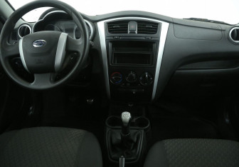 Подержанный автомобиль Datsun on-DO 2018 года (12 фото)