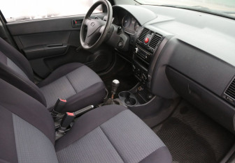 Подержанный автомобиль Hyundai Getz 2007 года (9 фото)