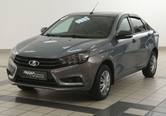 Подержанный автомобиль LADA (ВАЗ) Vesta Sedan 2019 года (8 фото)