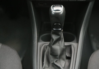 Подержанный автомобиль Skoda Rapid Liftback 2018 года (15 фото)