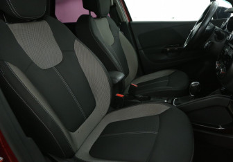 Подержанный автомобиль Renault Kaptur 2020 года (10 фото)