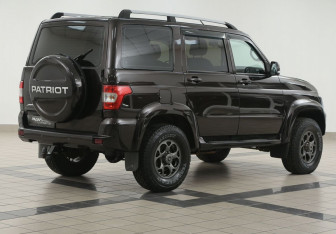 Подержанный автомобиль УАЗ Patriot 2021 года (4 фото)