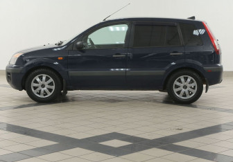 Подержанный автомобиль Ford Fusion 2008 года (7 фото)
