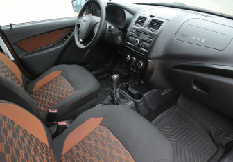 Подержанный автомобиль LADA (ВАЗ) Granta Wagon 2019 года (9 фото)