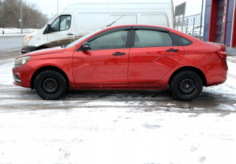 Подержанный автомобиль LADA (ВАЗ) Vesta Sedan 2018 года (8 фото)