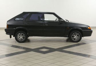 Подержанный автомобиль LADA (ВАЗ) 2114 2010 года (5 фото)
