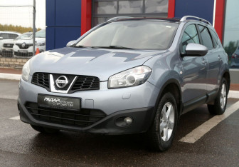 Подержанный автомобиль Nissan Qashqai+2 2011 года (3 фото)