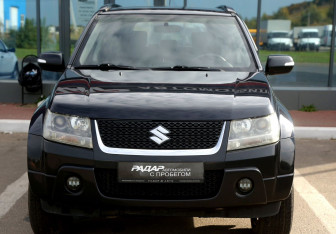 Подержанный автомобиль Suzuki Grand Vitara 2008 года (2 фото)