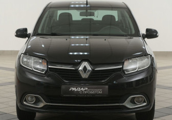 Подержанный автомобиль Renault Logan Sedan 2017 года (6 фото)