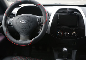 Подержанный автомобиль Chery Tiggo (T11) 2013 года (14 фото)