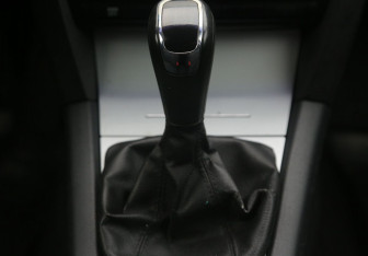 Подержанный автомобиль Skoda Octavia Liftback 2011 года (13 фото)
