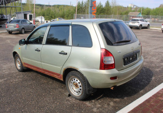 Подержанный автомобиль LADA (ВАЗ) Kalina Wagon 2011 года (5 фото)