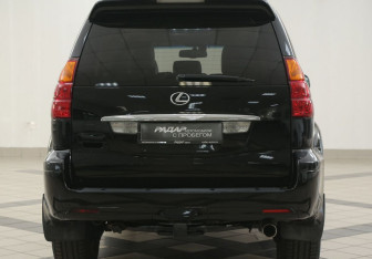 Подержанный автомобиль Lexus GX 2006 года (3 фото)