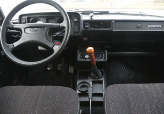 Подержанный автомобиль LADA (ВАЗ) 2105 2005 года (12 фото)