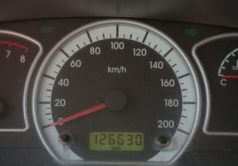 Подержанный автомобиль Daewoo Nexia Sedan 2011 года (17 фото)