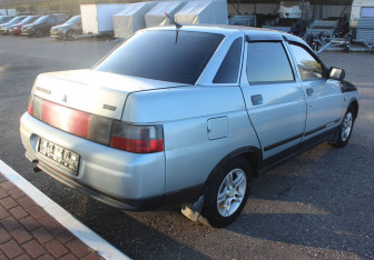 Подержанный автомобиль LADA (ВАЗ) 2110 2001 года (7 фото)