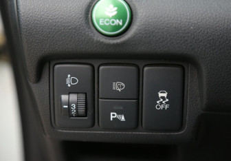 Подержанный автомобиль Honda CR-V 2014 года (19 фото)