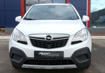 Подержанный автомобиль Opel Mokka 2014 года (2 фото)