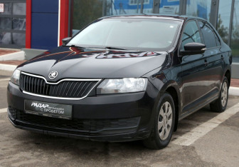 Подержанный автомобиль Skoda Rapid Liftback 2018 года (3 фото)