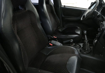 Подержанный автомобиль Chevrolet Niva 2006 года (11 фото)