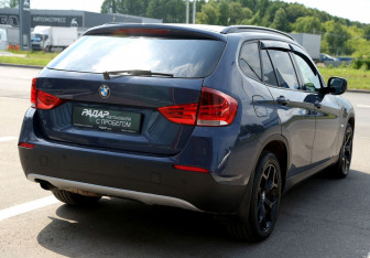 Подержанный автомобиль BMW X1 2012 года (6 фото)