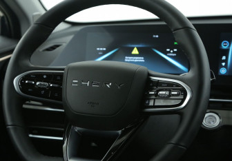 Подержанный автомобиль Omoda C5 2023 года (16 фото)