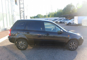 Подержанный автомобиль LADA (ВАЗ) Kalina Wagon 2010 года (8 фото)