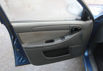 Подержанный автомобиль Chevrolet Lanos 2007 года (9 фото)