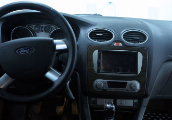 Подержанный автомобиль Ford Focus Wagon 2008 года (8 фото)