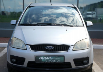 Подержанный автомобиль Ford C-MAX 2006 года (2 фото)