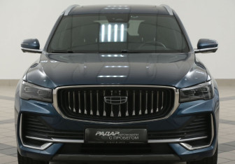 Подержанный автомобиль Geely Monjaro 2022 года (6 фото)